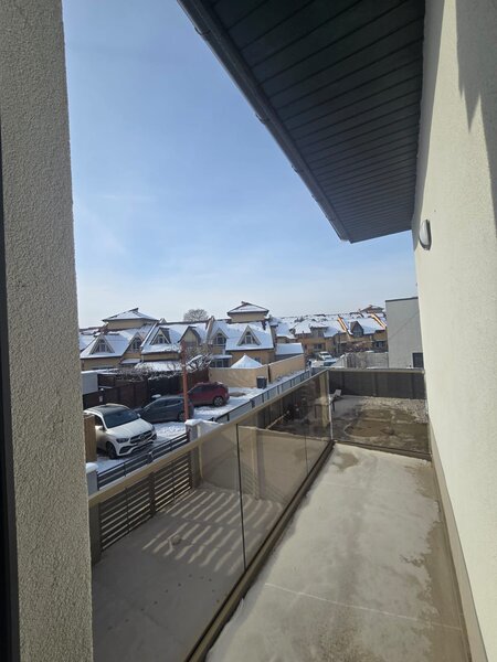 Giulesti, vila individuala P+1 cu 5 camere.