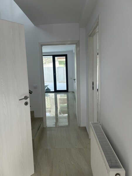 Giulesti, vila individuala P+1 cu 5 camere.