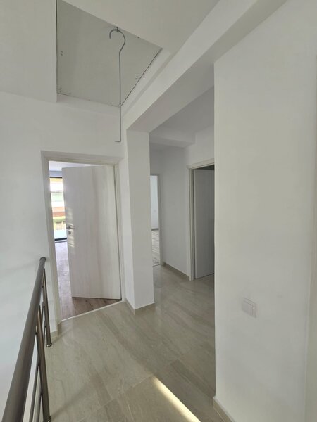 Giulesti, vila individuala P+1 cu 5 camere.